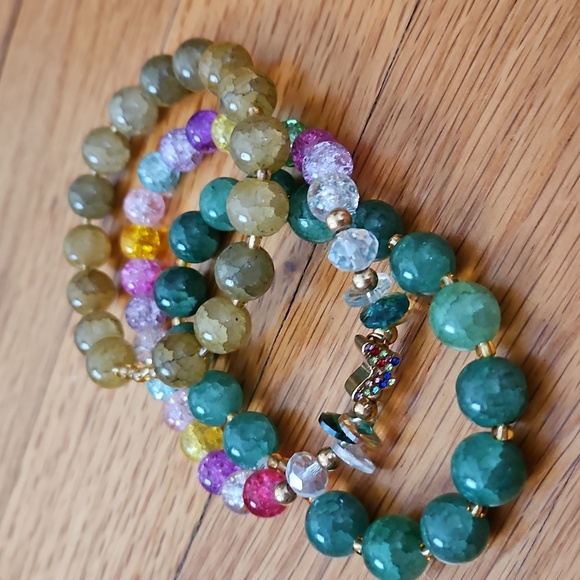 Multicolor Stackable Beaded Bracelet Set With Butterfly Charm - Picture 2 of 2